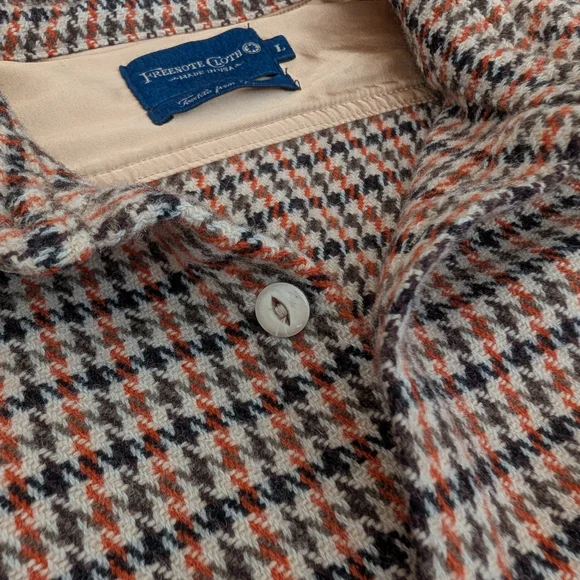 Houndstooth Alta - Woven Wool Blend - Picture 5 of 14